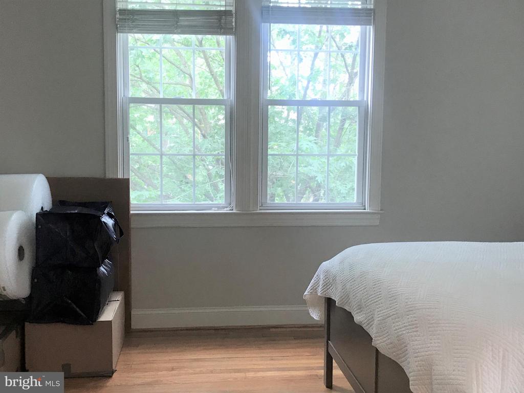 401 COMMONWEALTH AVENUE Unit: 31A