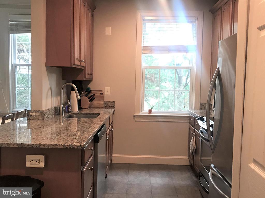 401 COMMONWEALTH AVENUE Unit: 31A
