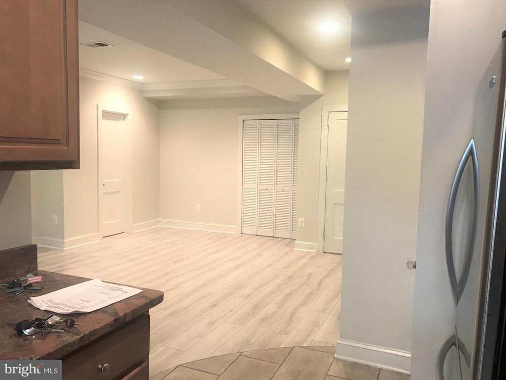 401 COMMONWEALTH AVENUE Unit: 10B