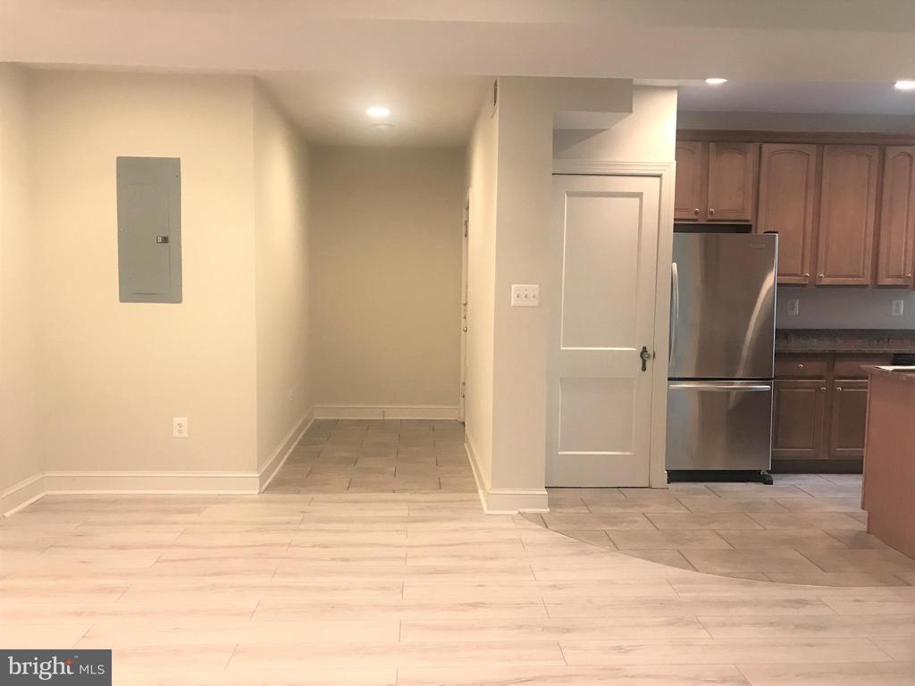 401 COMMONWEALTH AVENUE Unit: 10B