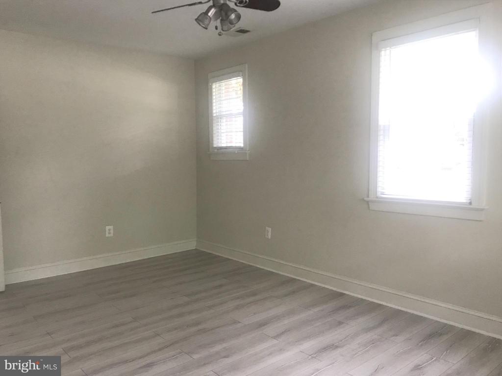 401 COMMONWEALTH AVENUE Unit: 10B