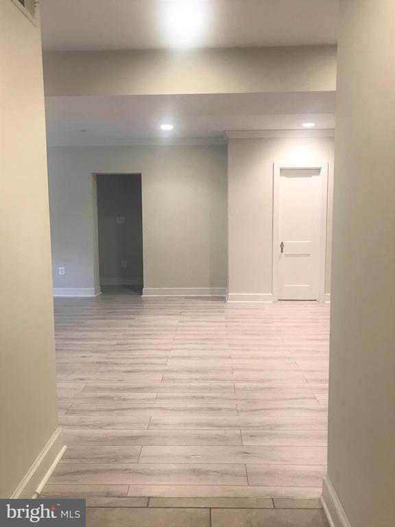 401 COMMONWEALTH AVENUE Unit: 10B