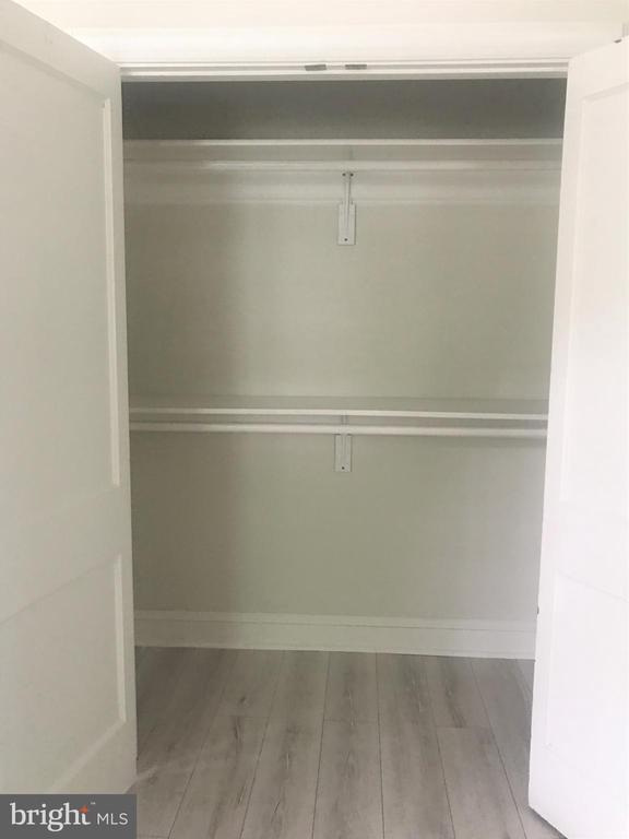 401 COMMONWEALTH AVENUE Unit: 10B