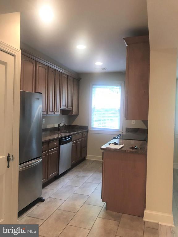 401 COMMONWEALTH AVENUE Unit: 10B