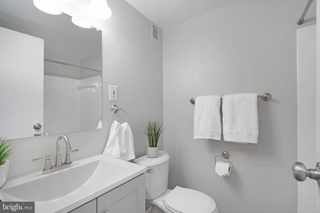 5340 HOLMES RUN PARKWAY Unit: 1503