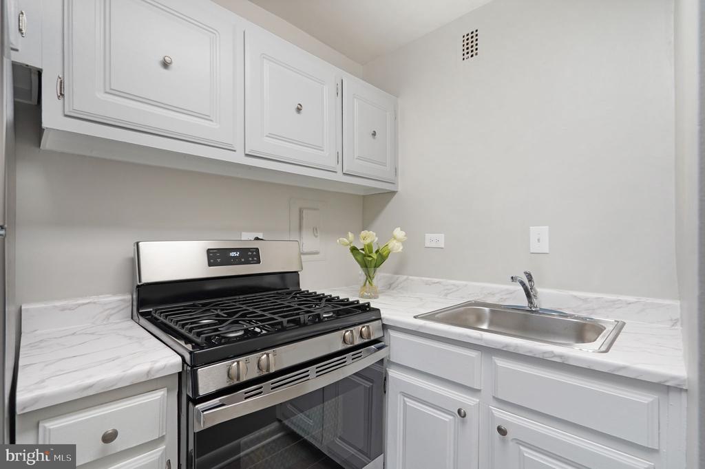 5340 HOLMES RUN PARKWAY Unit: 1503