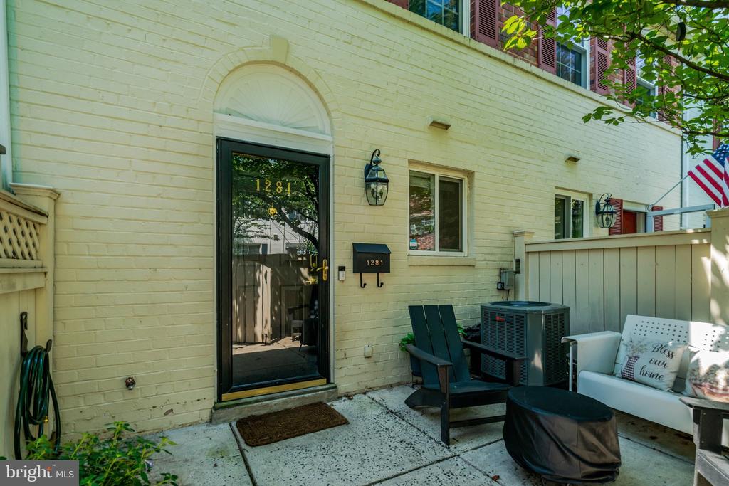 1281 N VAN DORN STREET