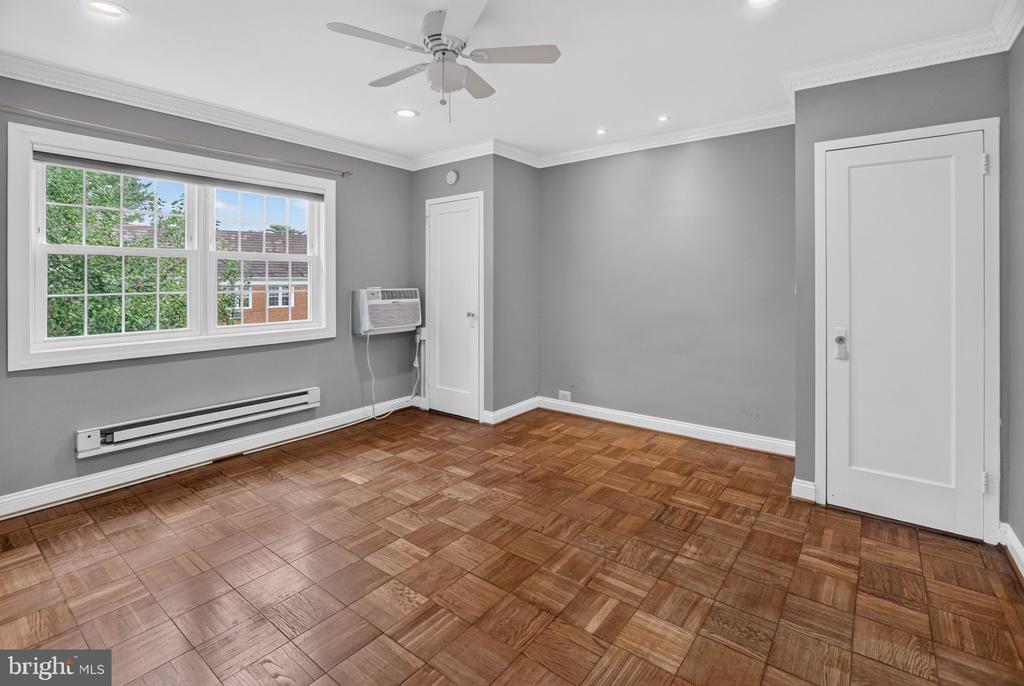 3250 MARTHA CUSTIS DRIVE