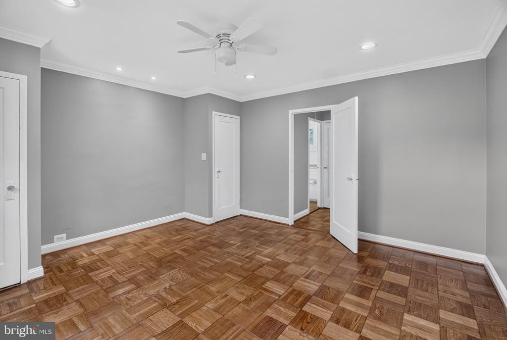3250 MARTHA CUSTIS DRIVE