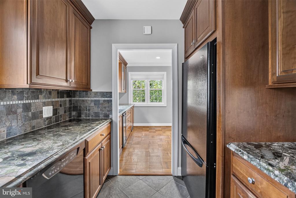 3250 MARTHA CUSTIS DRIVE