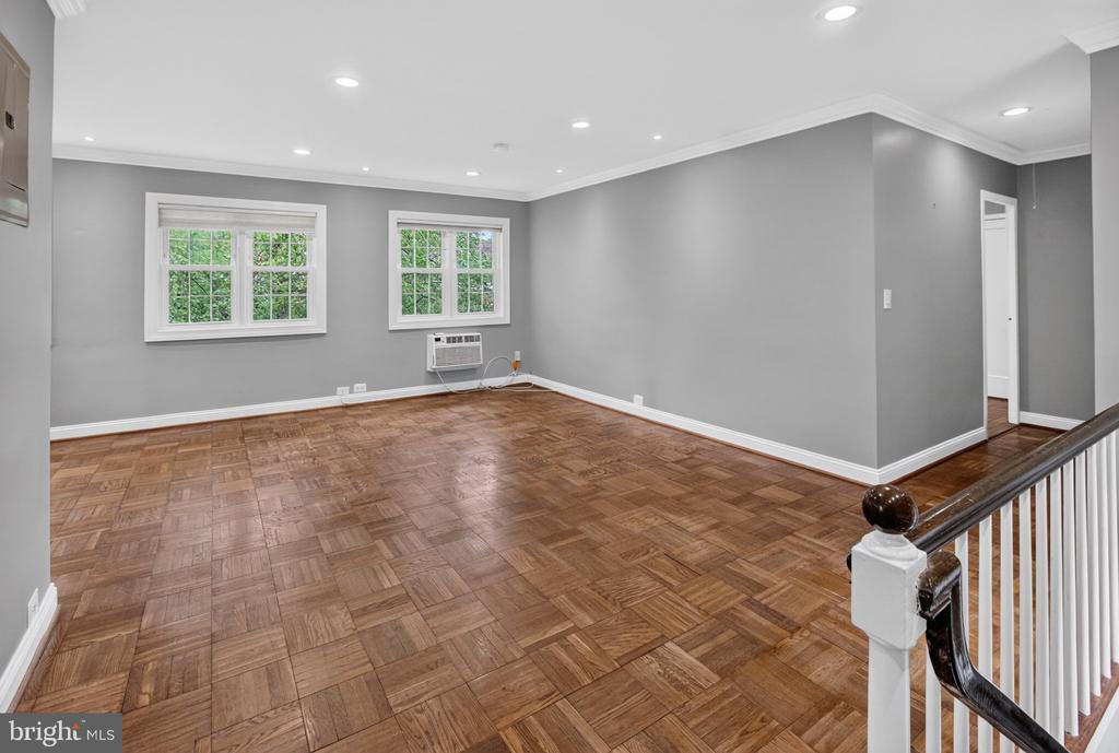 3250 MARTHA CUSTIS DRIVE