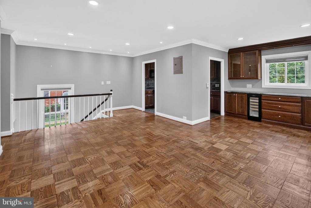 3250 MARTHA CUSTIS DRIVE