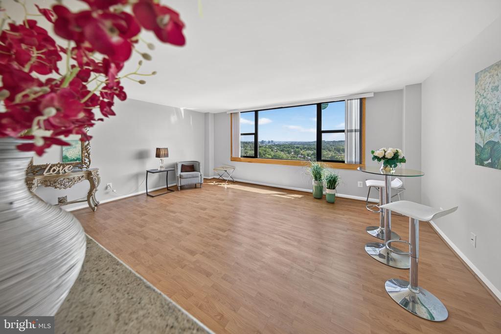 4600 DUKE STREET Unit: 1511