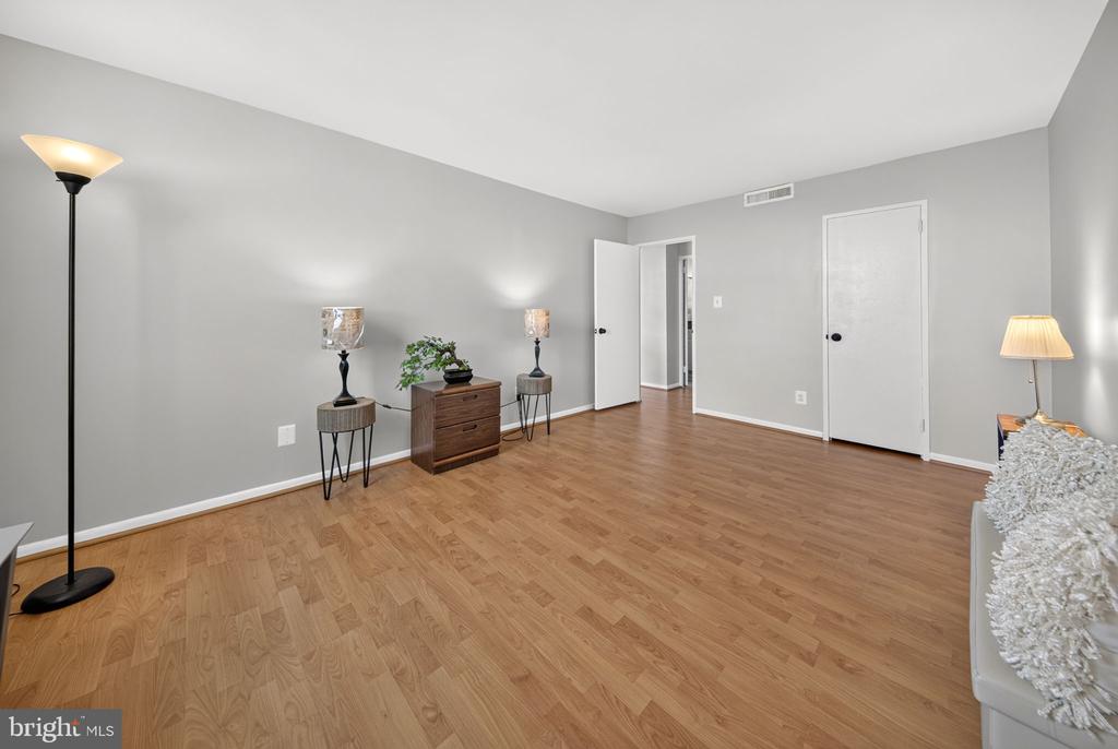 4600 DUKE STREET Unit: 1511