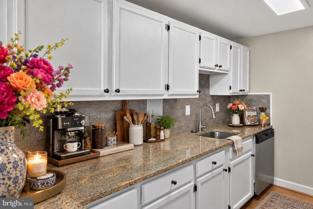 4600 DUKE STREET Unit: 1511