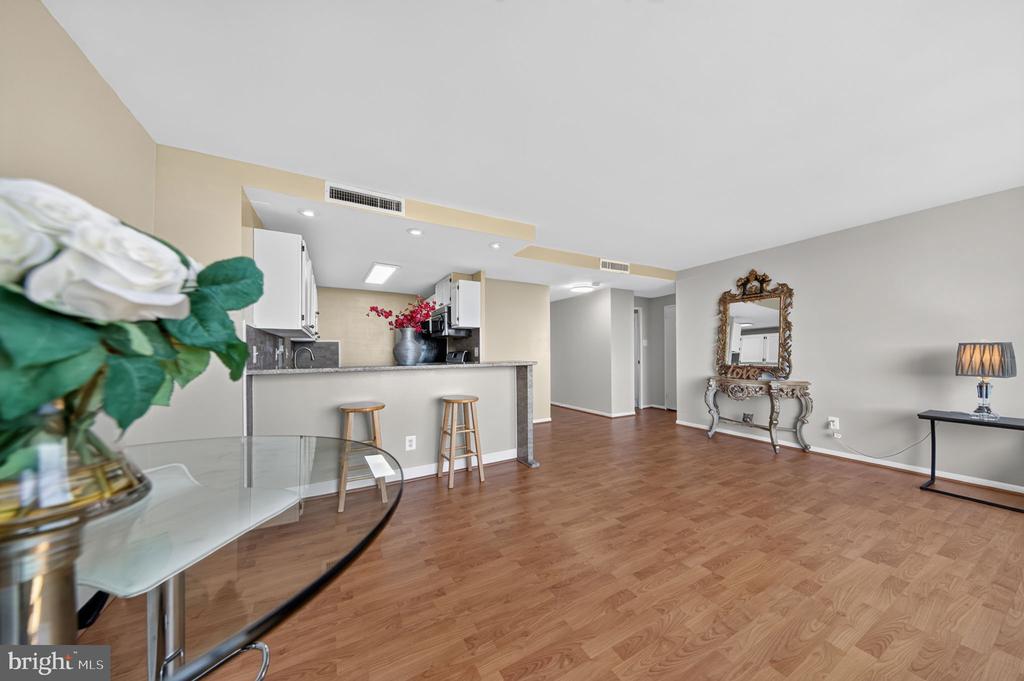 4600 DUKE STREET Unit: 1511