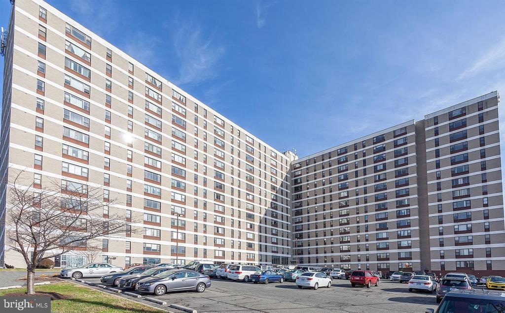 4600 DUKE STREET Unit: 1511