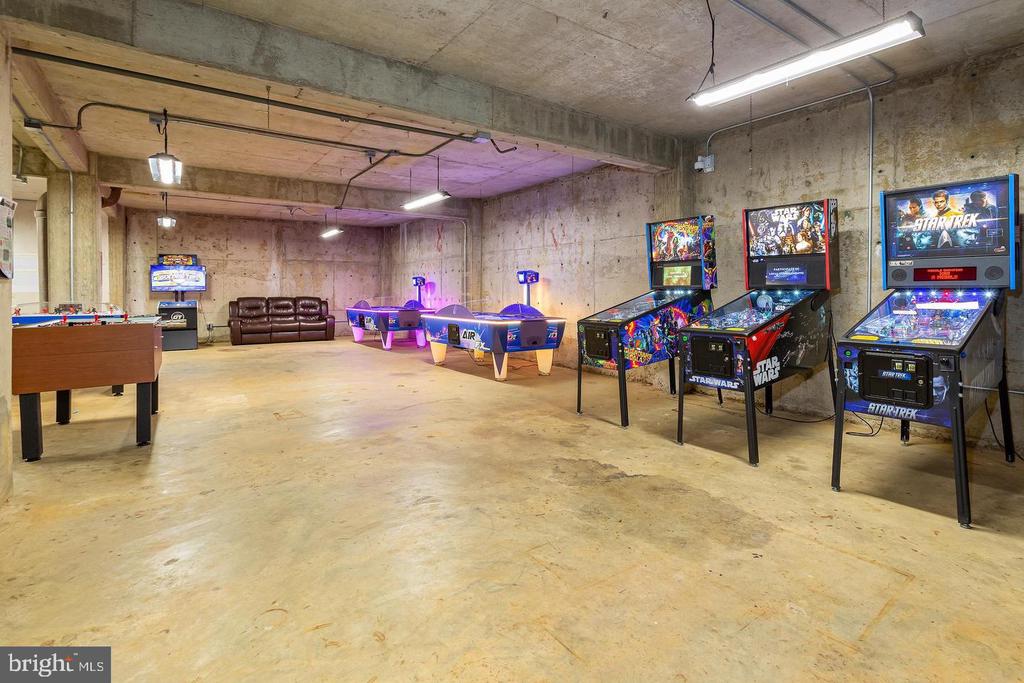4600 DUKE STREET Unit: 1511