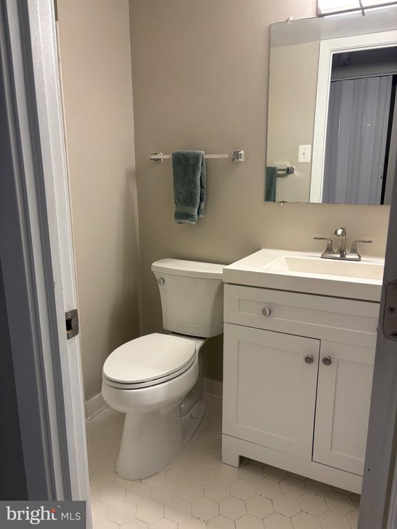 200 N PICKETT STREET Unit: 403