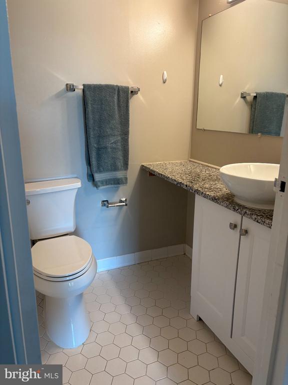 200 N PICKETT STREET Unit: 403
