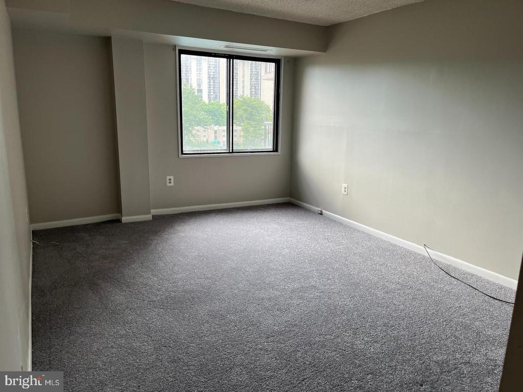 200 N PICKETT STREET Unit: 403
