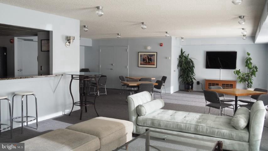 200 N PICKETT STREET Unit: 403