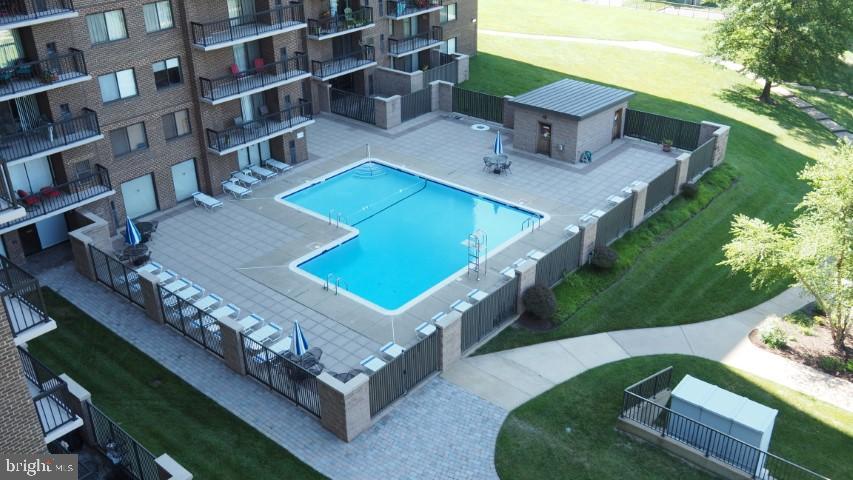 200 N PICKETT STREET Unit: 403