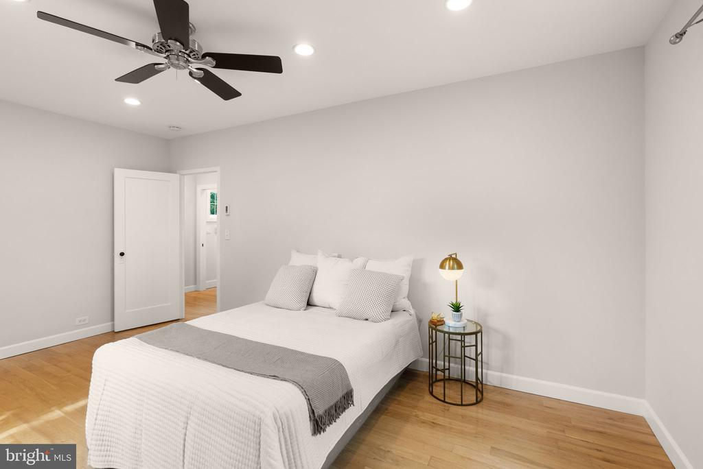 3603 GUNSTON ROAD