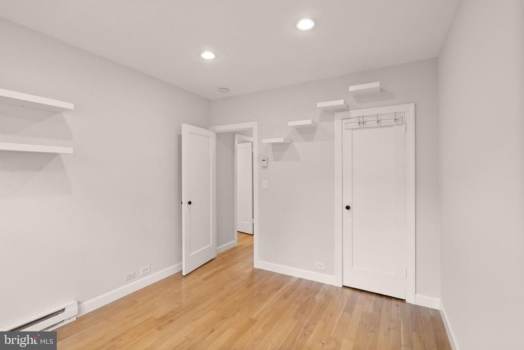 3603 GUNSTON ROAD
