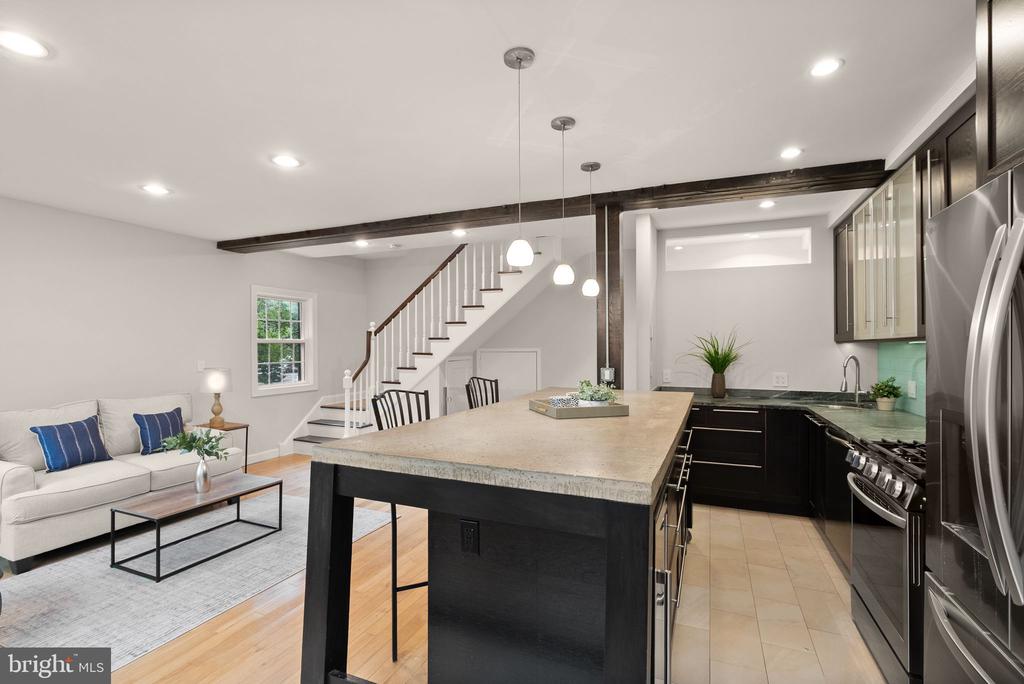 3603 GUNSTON ROAD