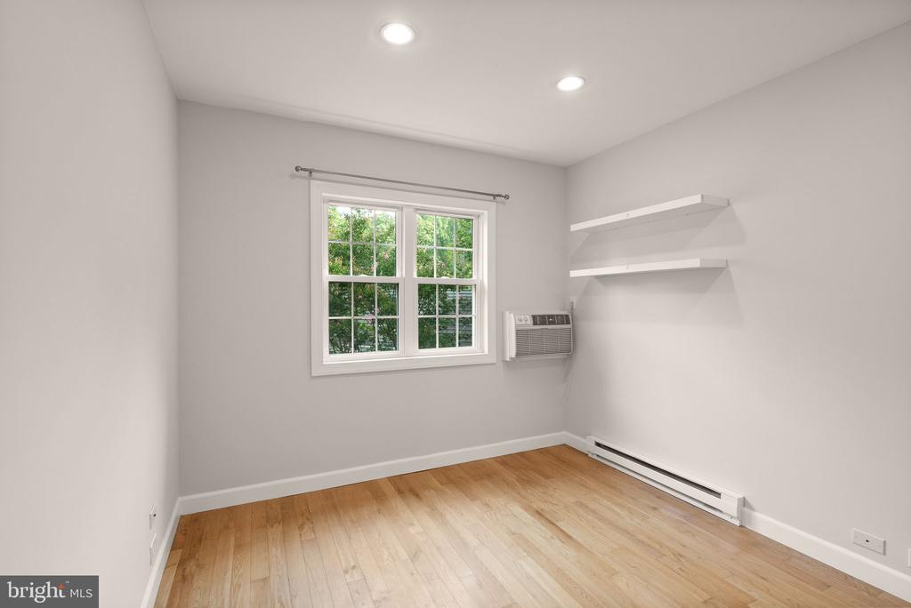 3603 GUNSTON ROAD