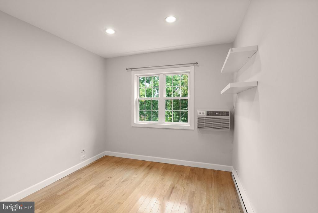 3603 GUNSTON ROAD