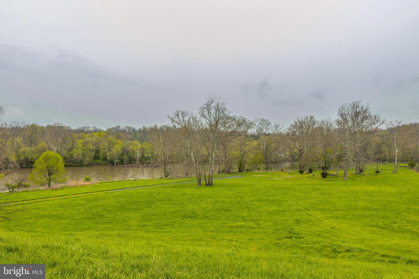 4034 Calmes Neck LANE