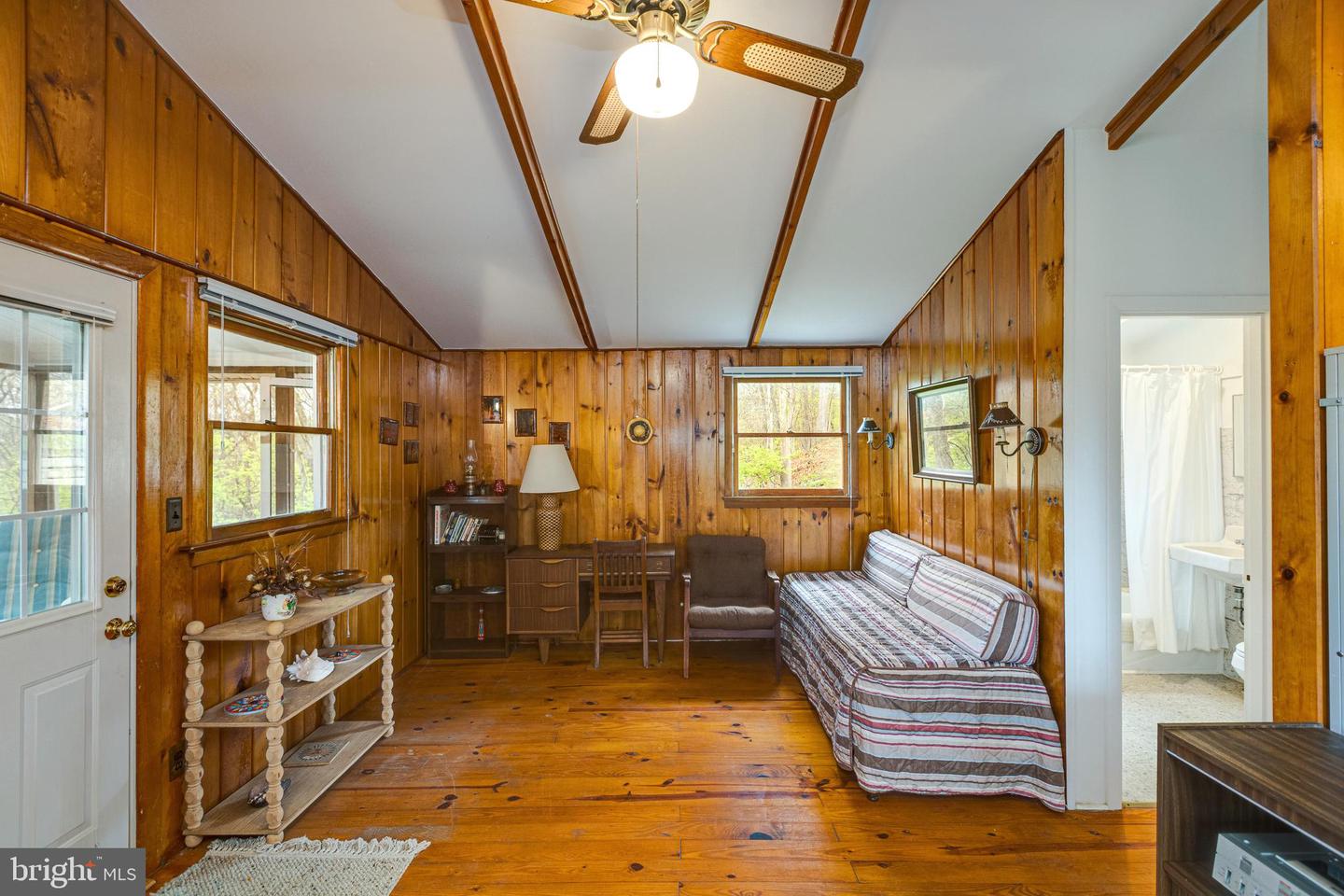 4034 Calmes Neck LANE
