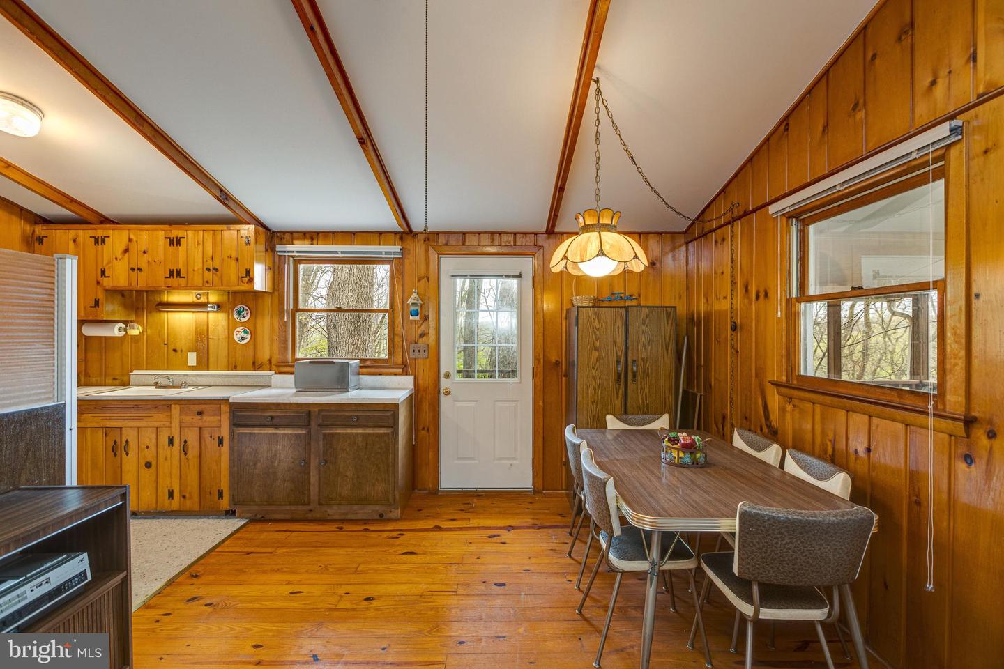 4034 Calmes Neck LANE