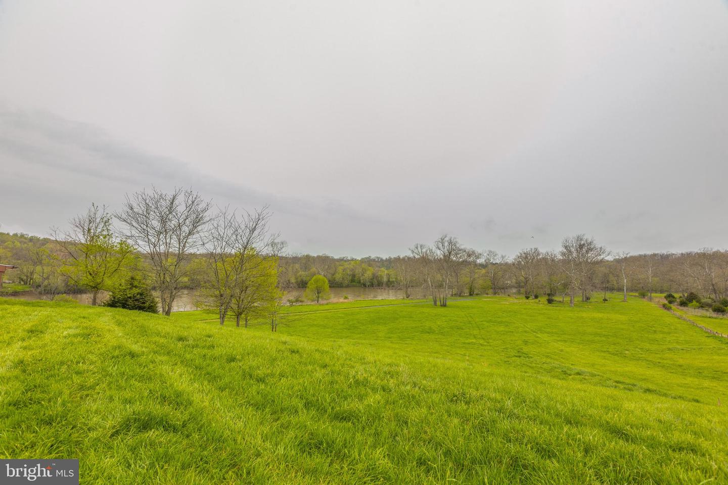 4034 Calmes Neck LANE