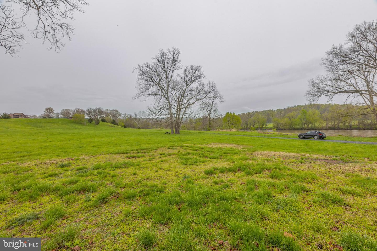4034 Calmes Neck LANE