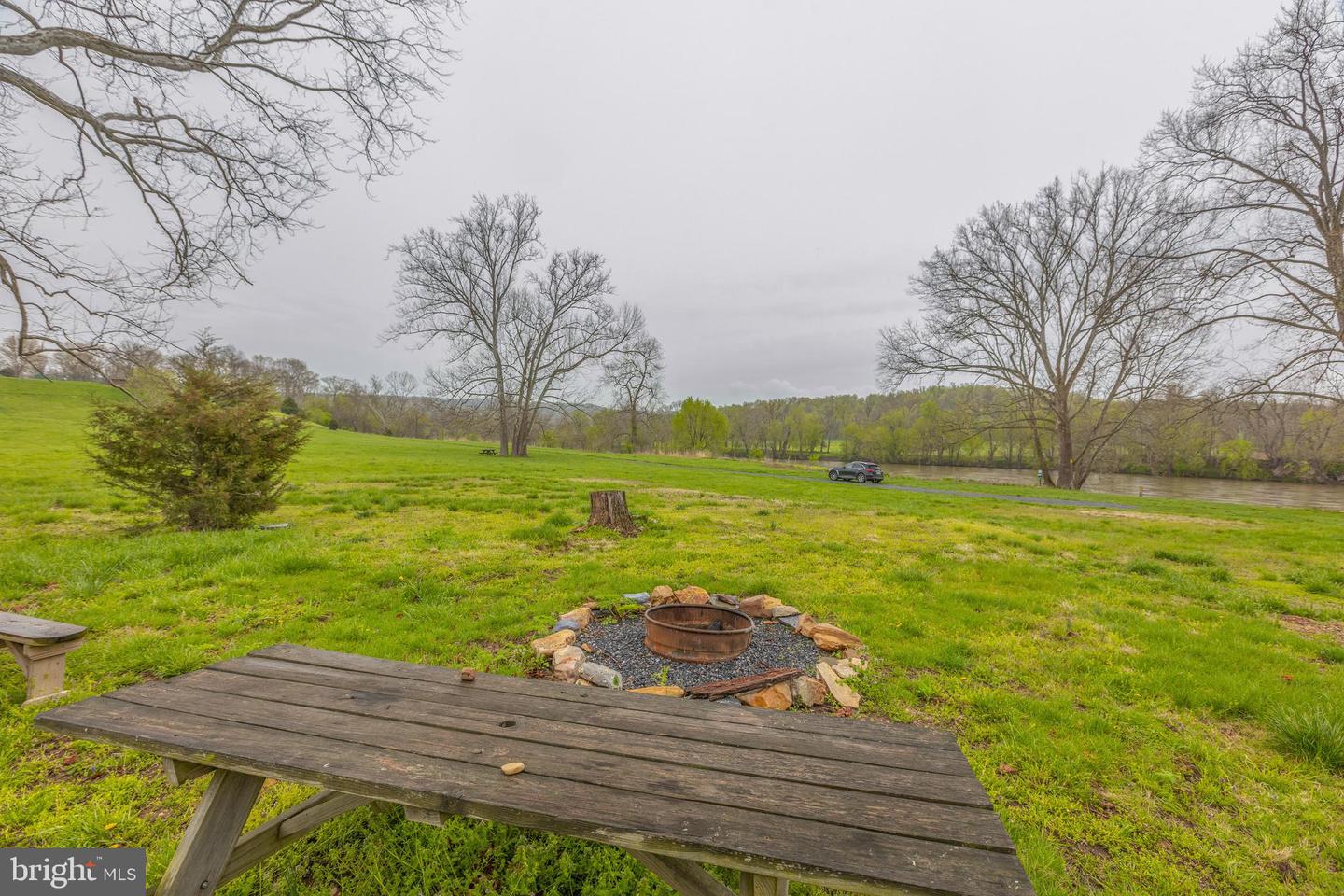 4034 Calmes Neck LANE