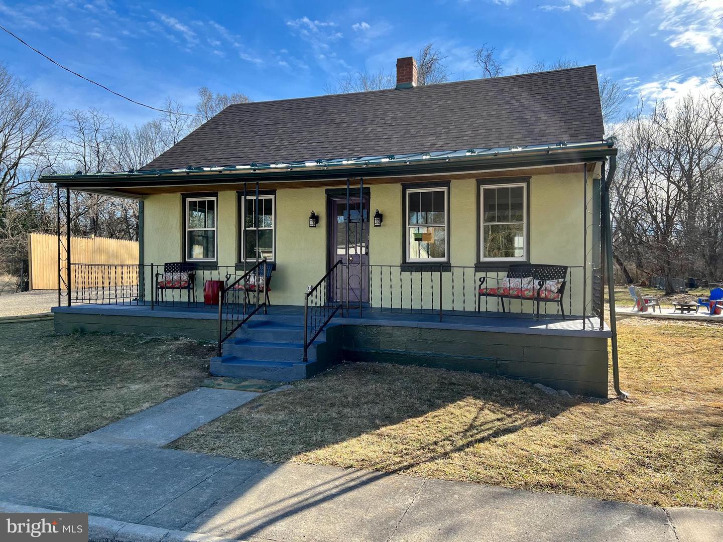 19 Josephine STREET