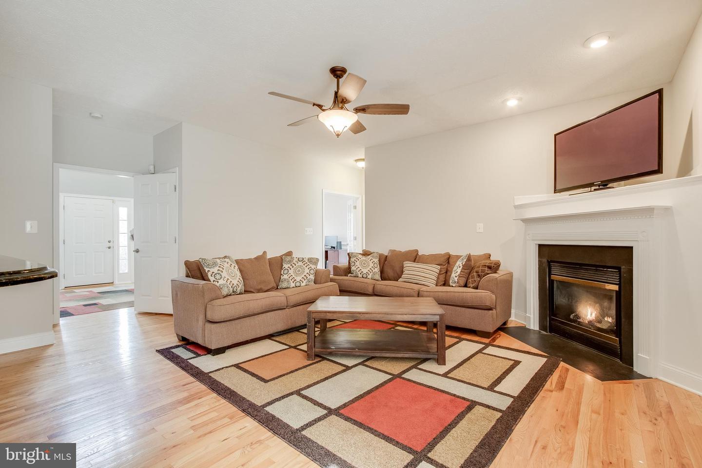 212 Hermitage BOULEVARD