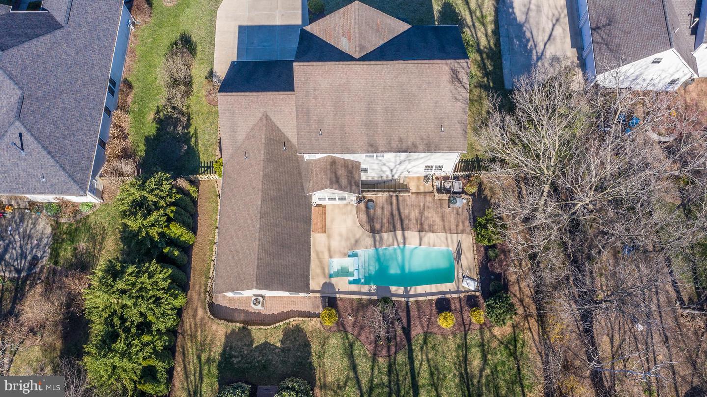 212 Hermitage BOULEVARD