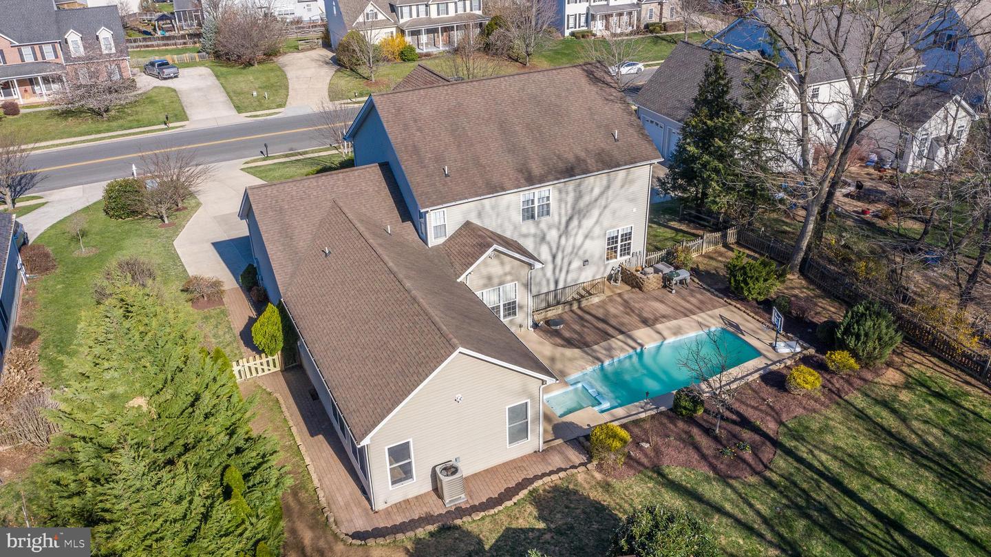 212 Hermitage BOULEVARD