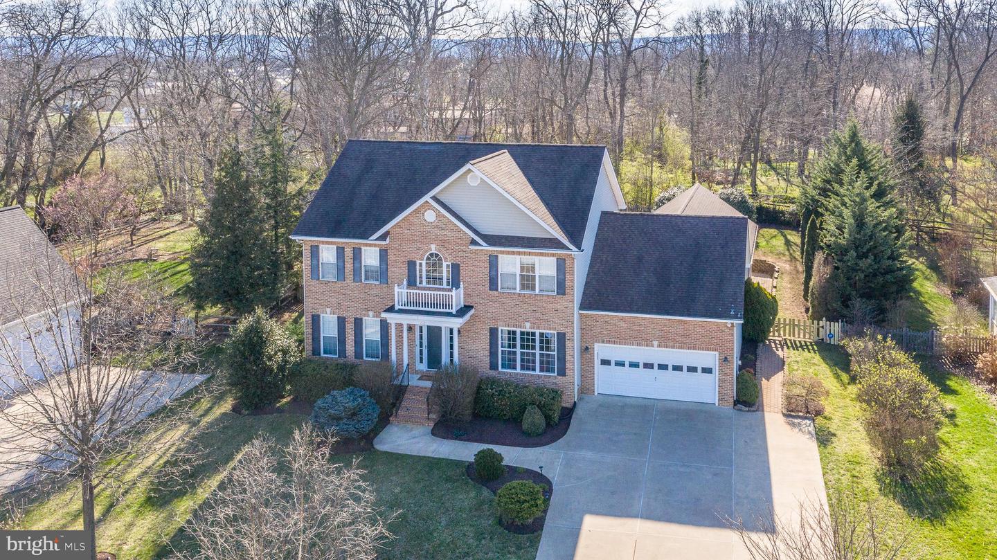 212 Hermitage BOULEVARD