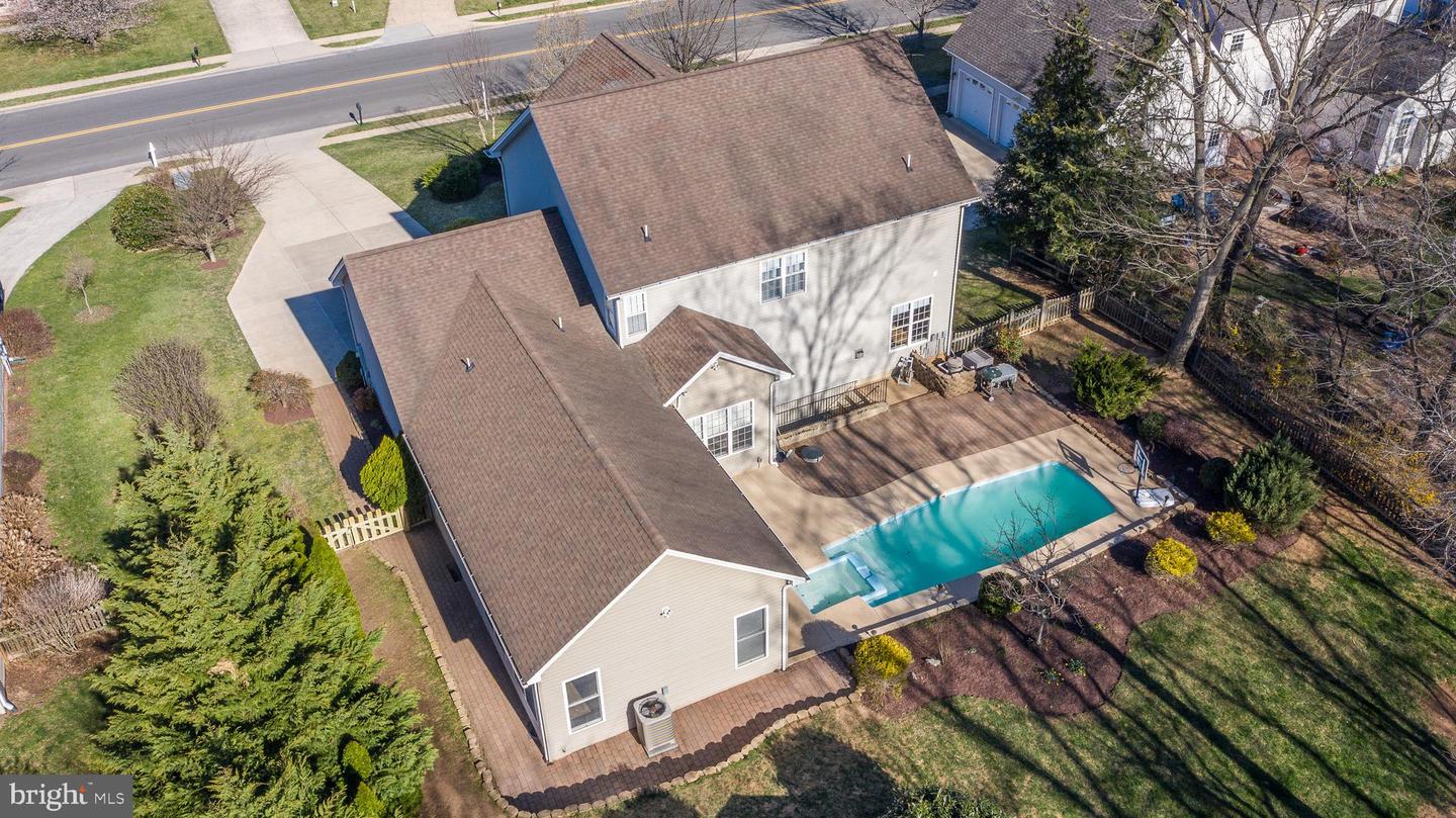 212 Hermitage BOULEVARD