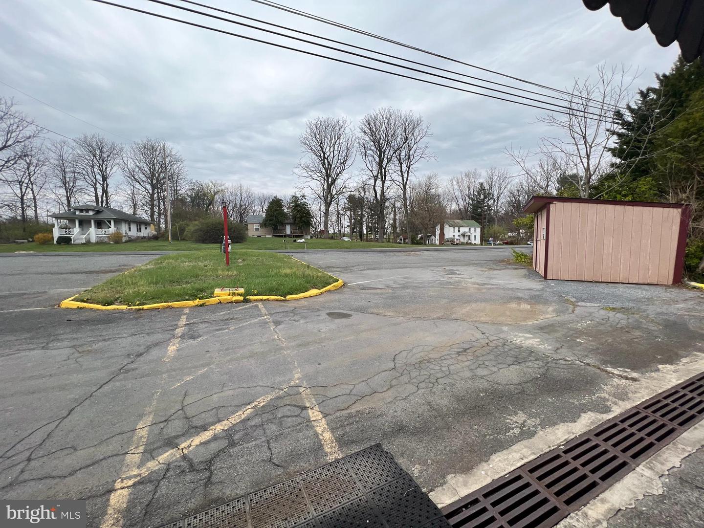 6967 Lord Fairfax HIGHWAY
