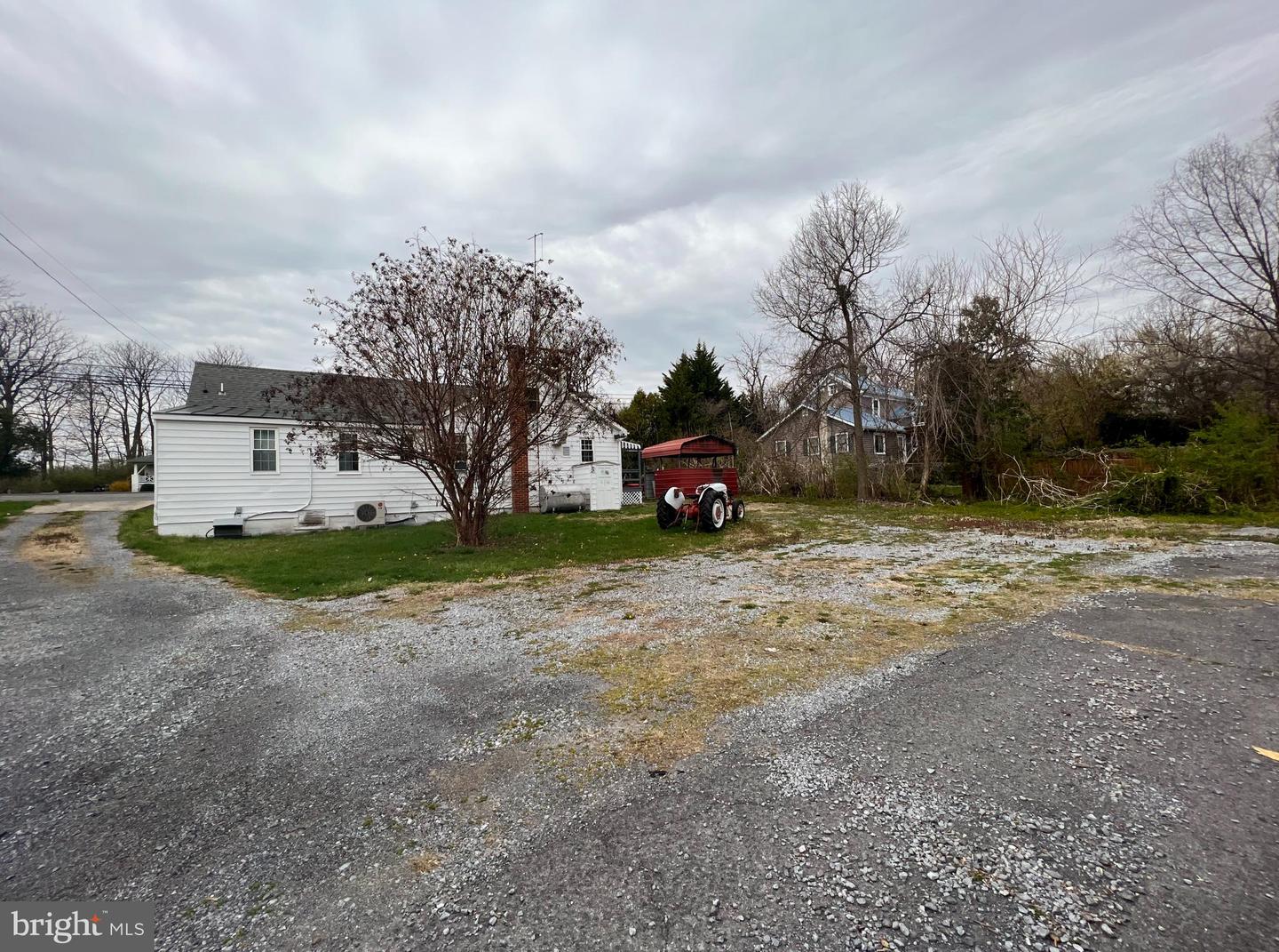 6967 Lord Fairfax HIGHWAY