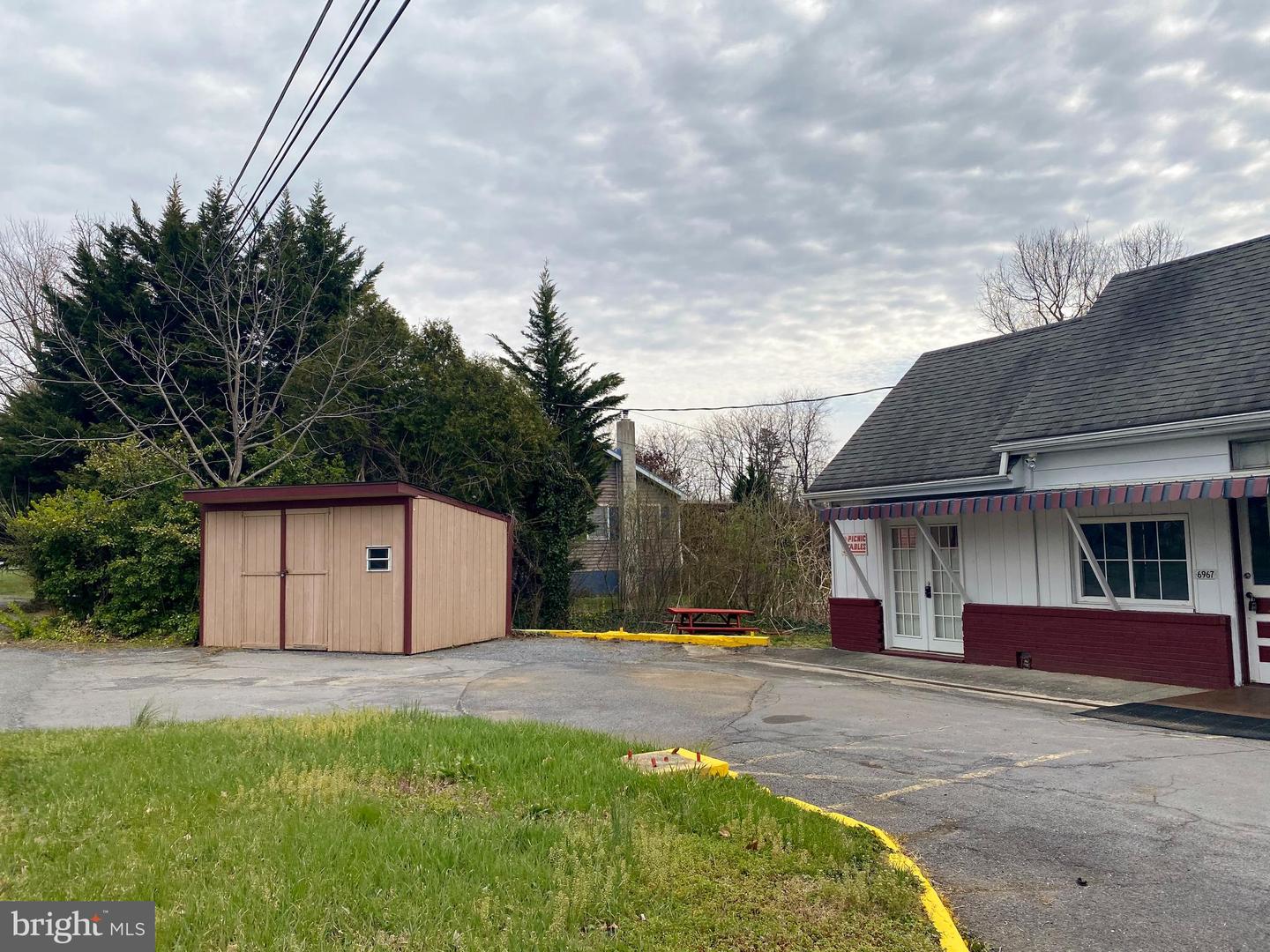 6967 Lord Fairfax HIGHWAY