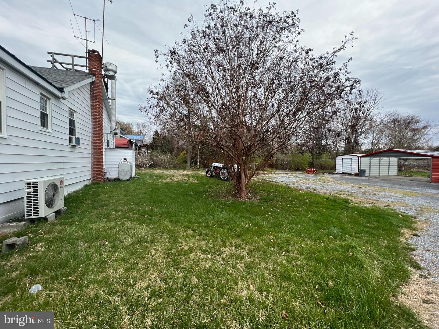 6967 Lord Fairfax HIGHWAY