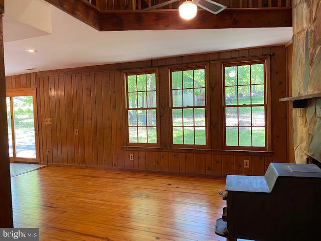 483 Beechwood LANE