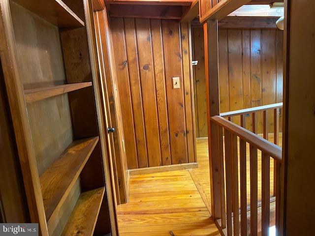 483 Beechwood LANE